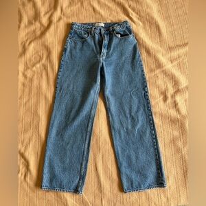 Abercrombie & Fitch The Loose High-Rise Jeans in Medium Blue size 27/4 S